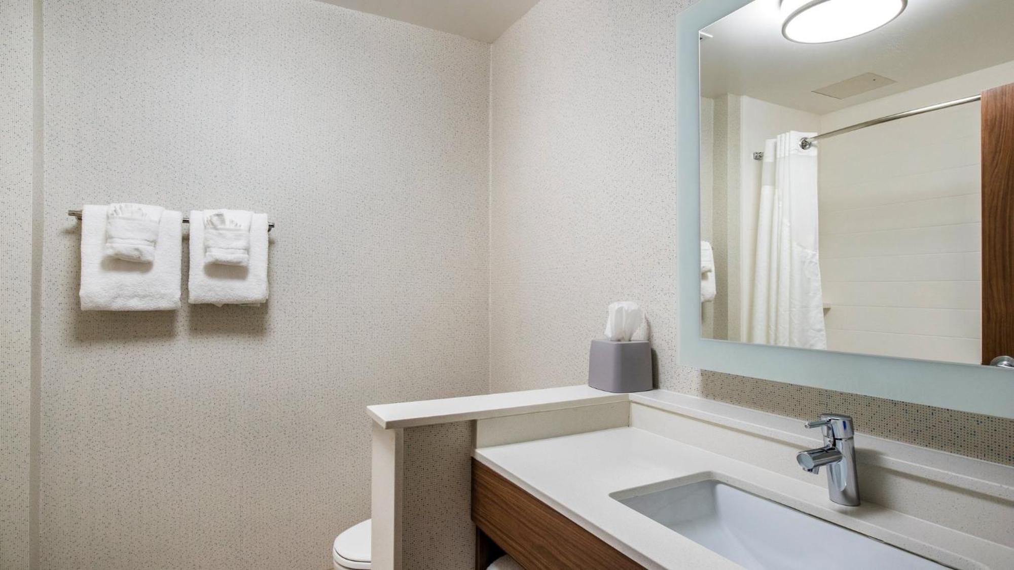 Holiday Inn Express & Suites Racine By Ihg Εξωτερικό φωτογραφία
